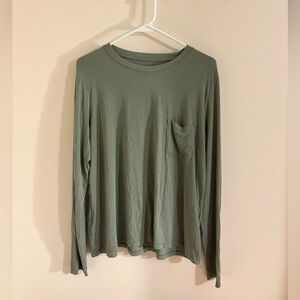 American Eagle green long sleeve tee size Large